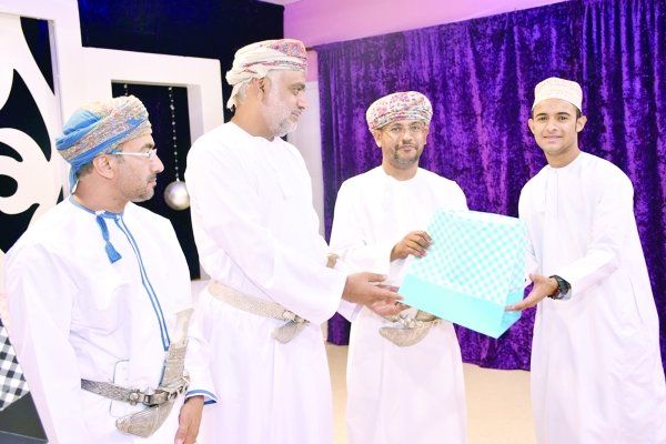المسابقة الأدبية السادسة تختتم فعالياتها بسلطنة عمان